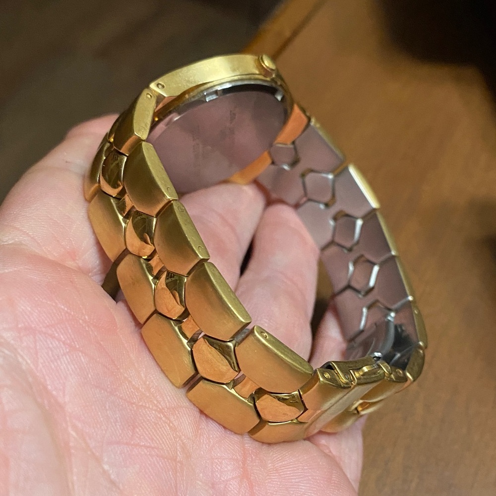 Armitron Diamond Gold and Black watch - Picture 3 of 4